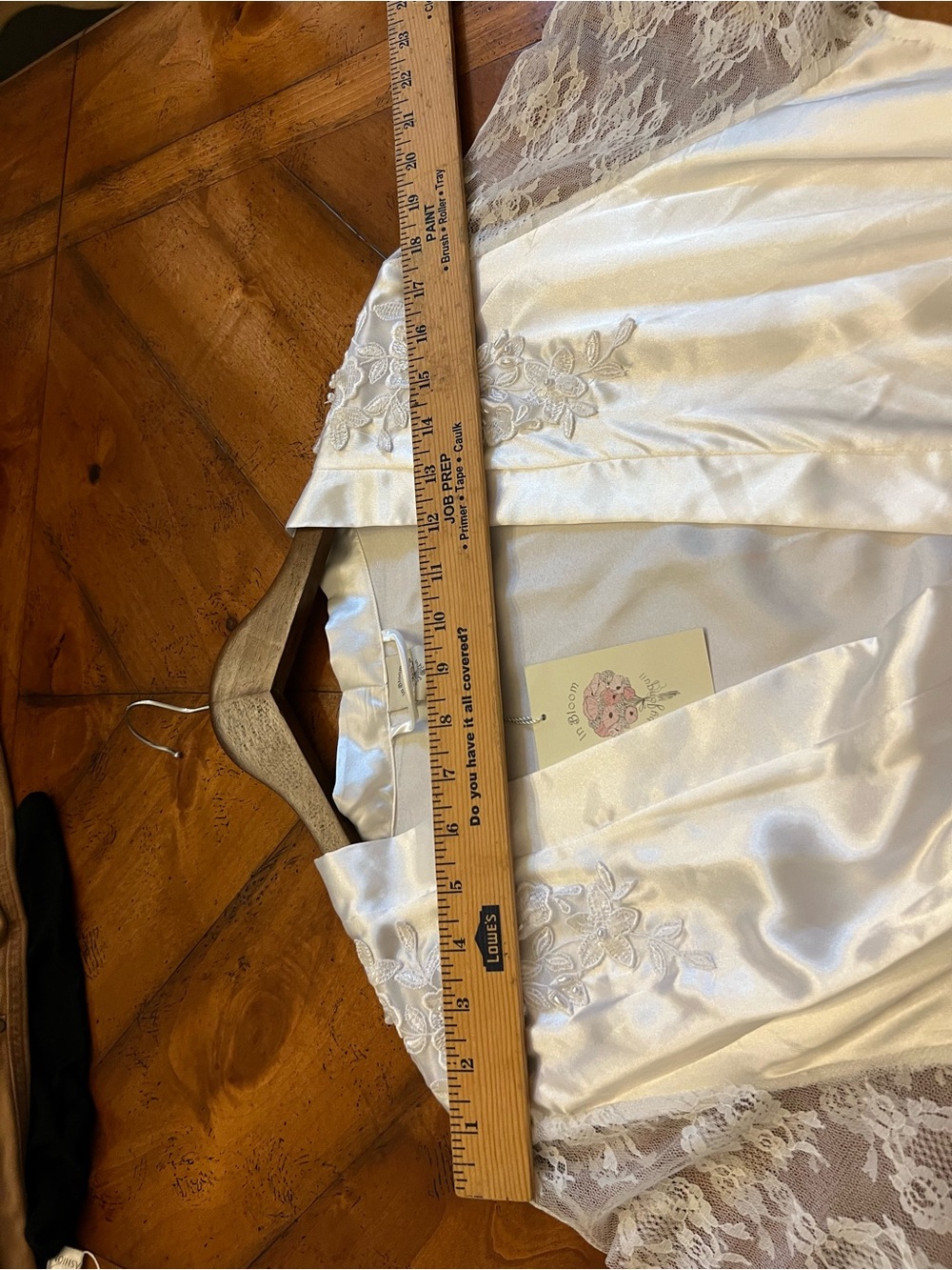Lily Bloom Ivory Satin Robe with Floral Lace Shoulders - Picture 11 of 11